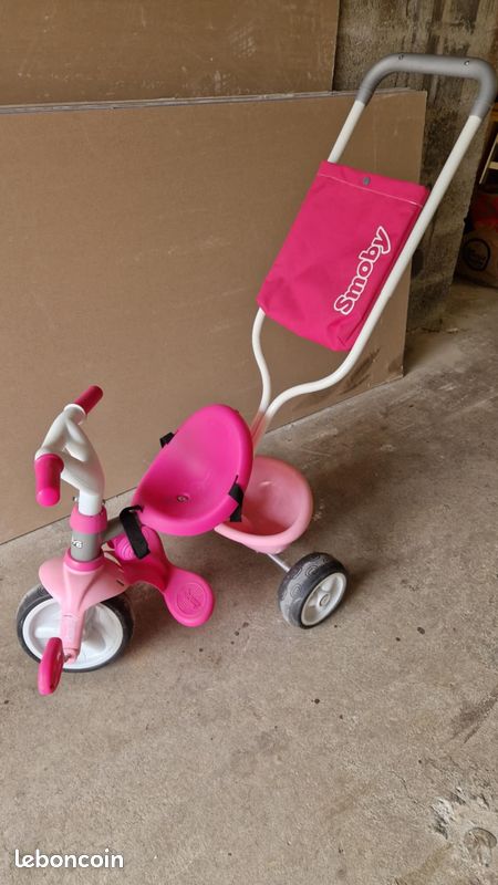 Vends tricycle SMOBY Be Move Confort rose Vélos