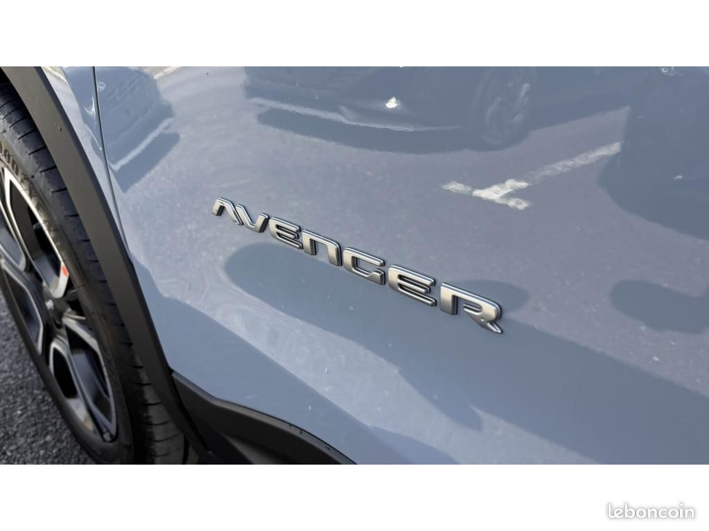 JEEP AVENGER 1.2 T3 e-Hybrid 110 BVR Summit +CUIR+PK PREMIUM+TOIT OUVRANT (image 25)