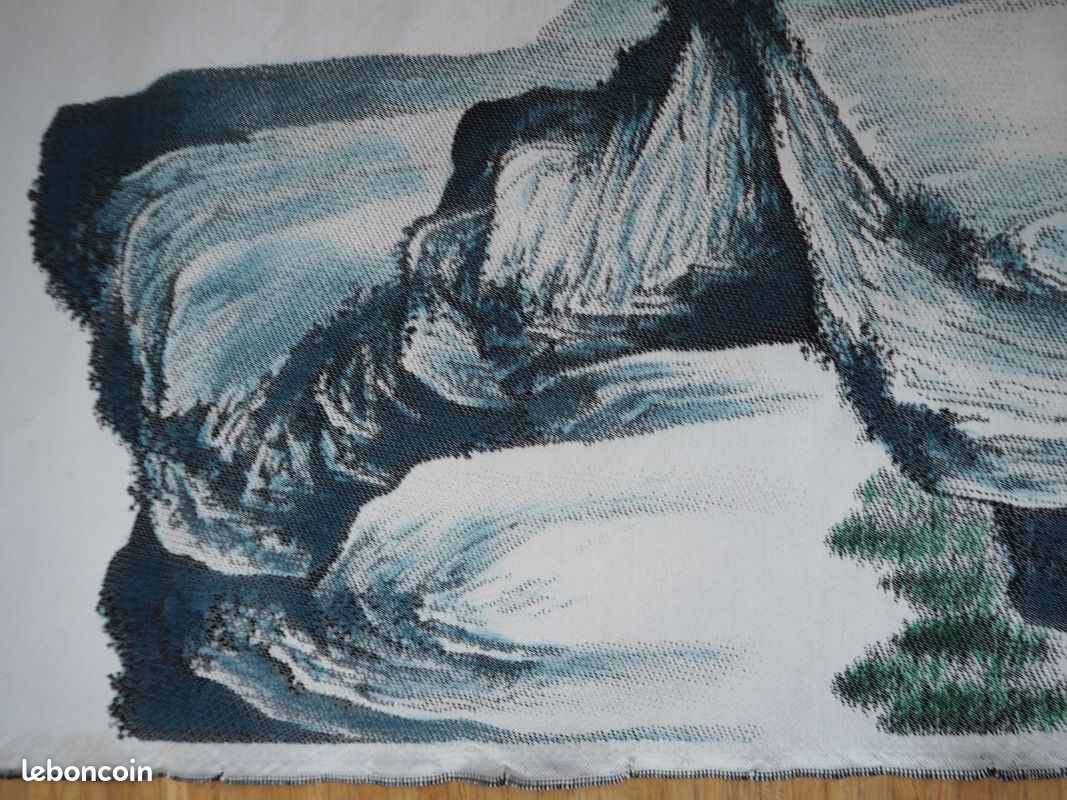 Tenture Broderie en Soie Chinoise XIXème Encadrée Cm 135