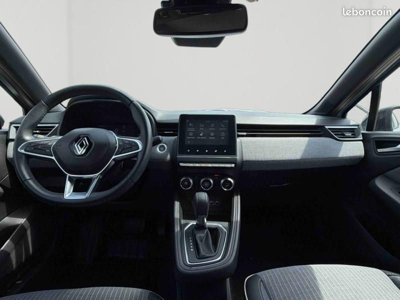 Renault Clio 1.6 E-Tech 145ch full hybrid Techno (image 13)