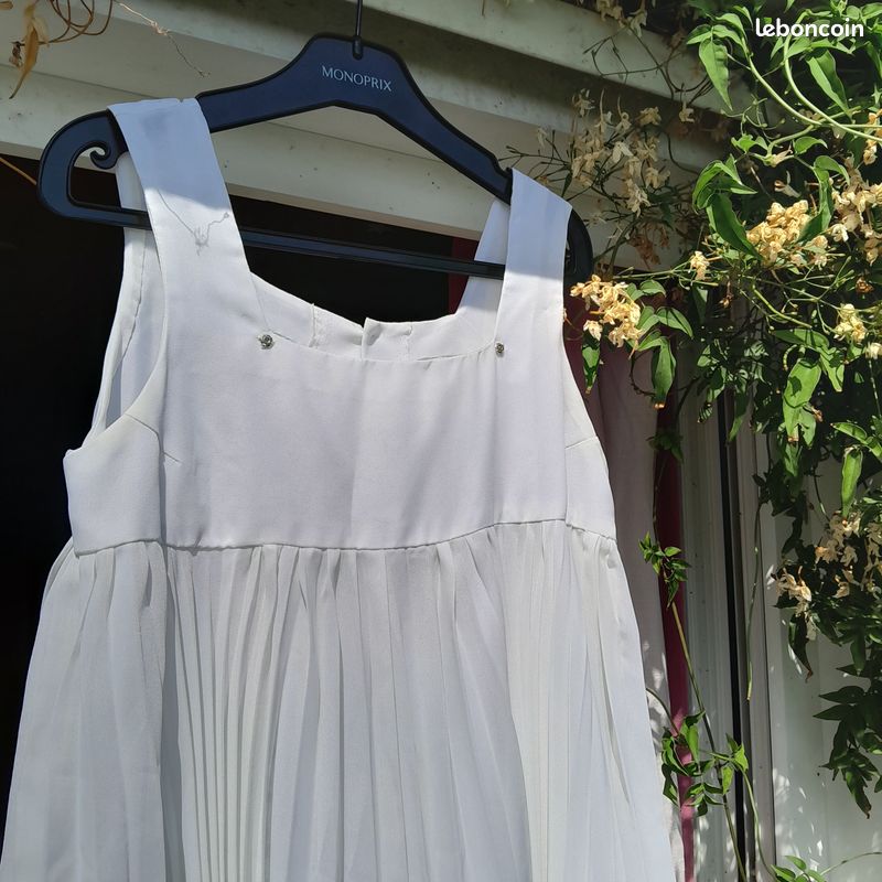 Robe de mariée plissée (image 3)