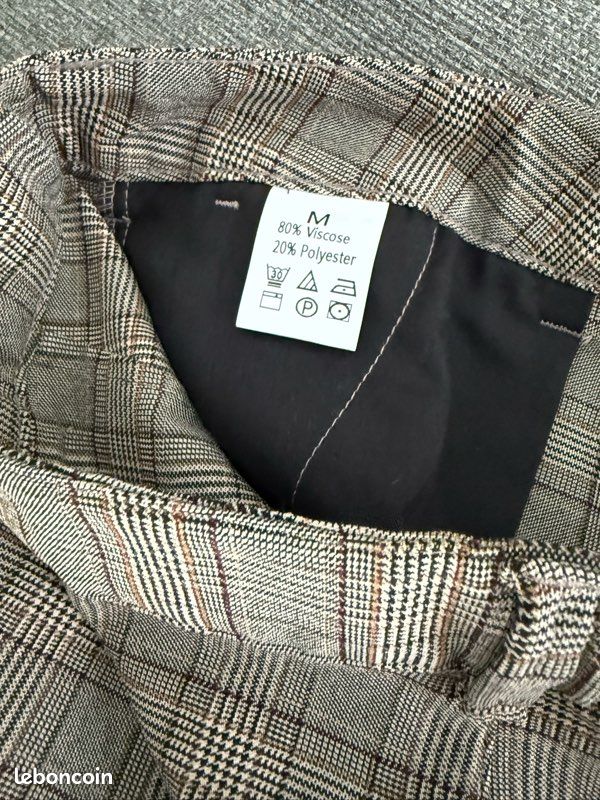 Pantalon marron à carreaux (image 3)