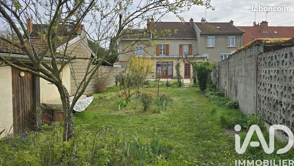 Maison 7 pièces 144 m² · à Vitry-le-François · 144 m² · 118 000 €