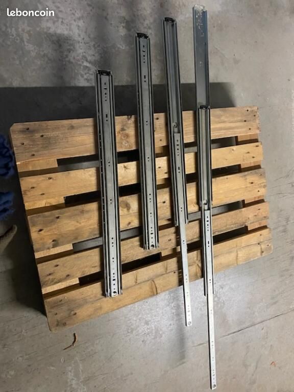 Rails montes sur glissieres a billes (image 3)