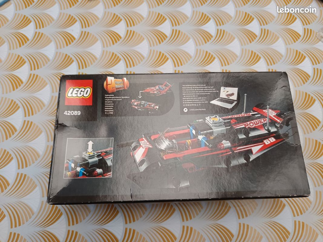 Lego technic power boat 42089 (image 2)