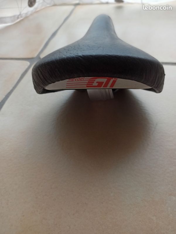Selle Reydel Vélo Vintage Années 70-80, Occasion, Cuir Ou Simili
