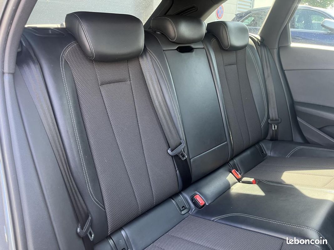 Audi a4 avant 2.0 tdi 150 s-line s-tronic bva (image 18)