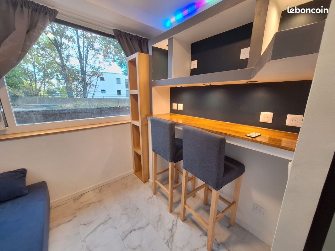 Appartement 1 pièce 11 m² · à Chamalières · 10,5 m² · 350 €/mois