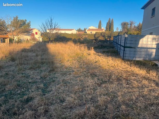 Terrain 870 m² Greasque