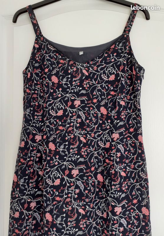 Robe à bretelles (image 1)