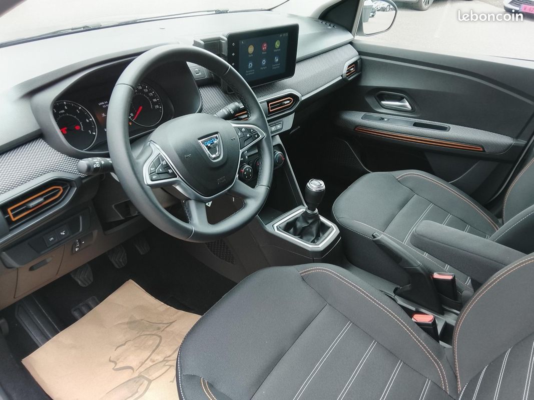 Dacia Sandero Stepway (3) Expression ECO-G 100 -22 (image 16)