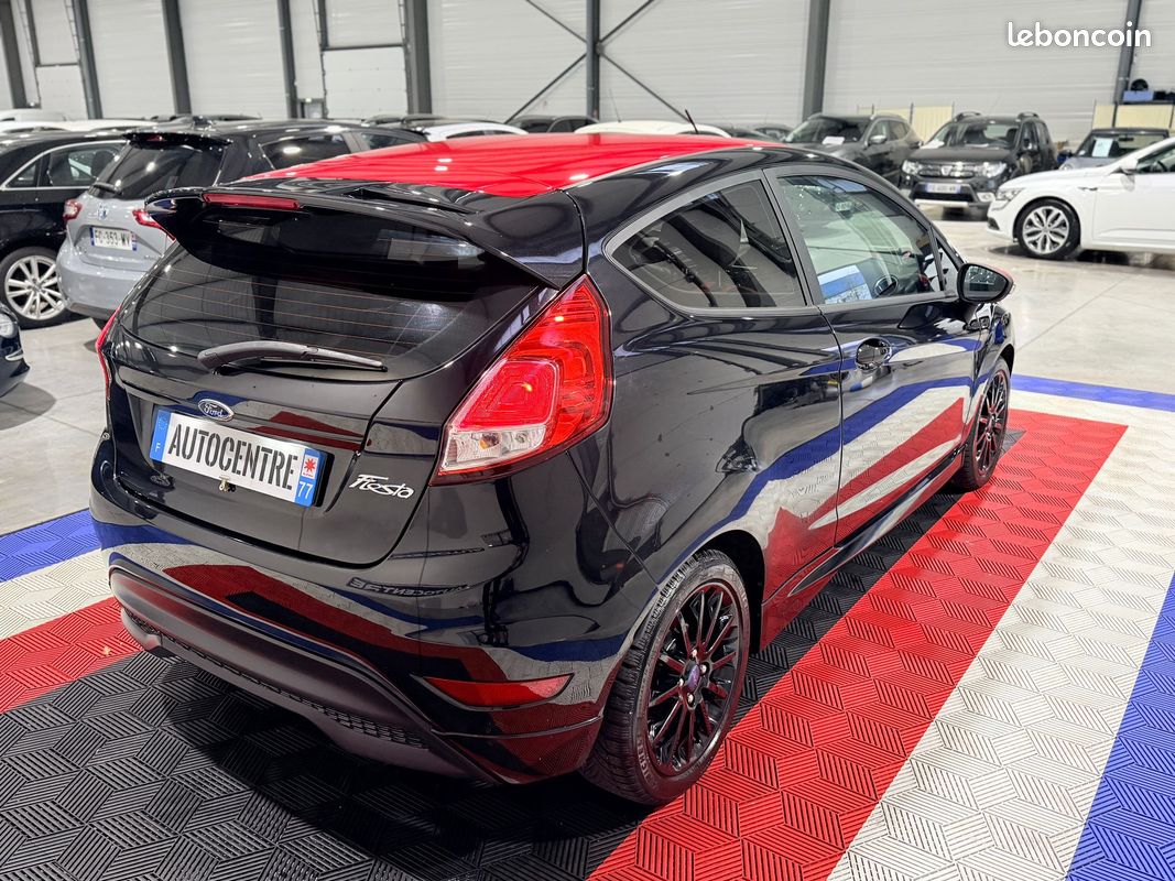 Ford fiesta 1.0 ecoboost 140 ch black edition / jantes alu noir / clim auto / sport / garantie (image 4)