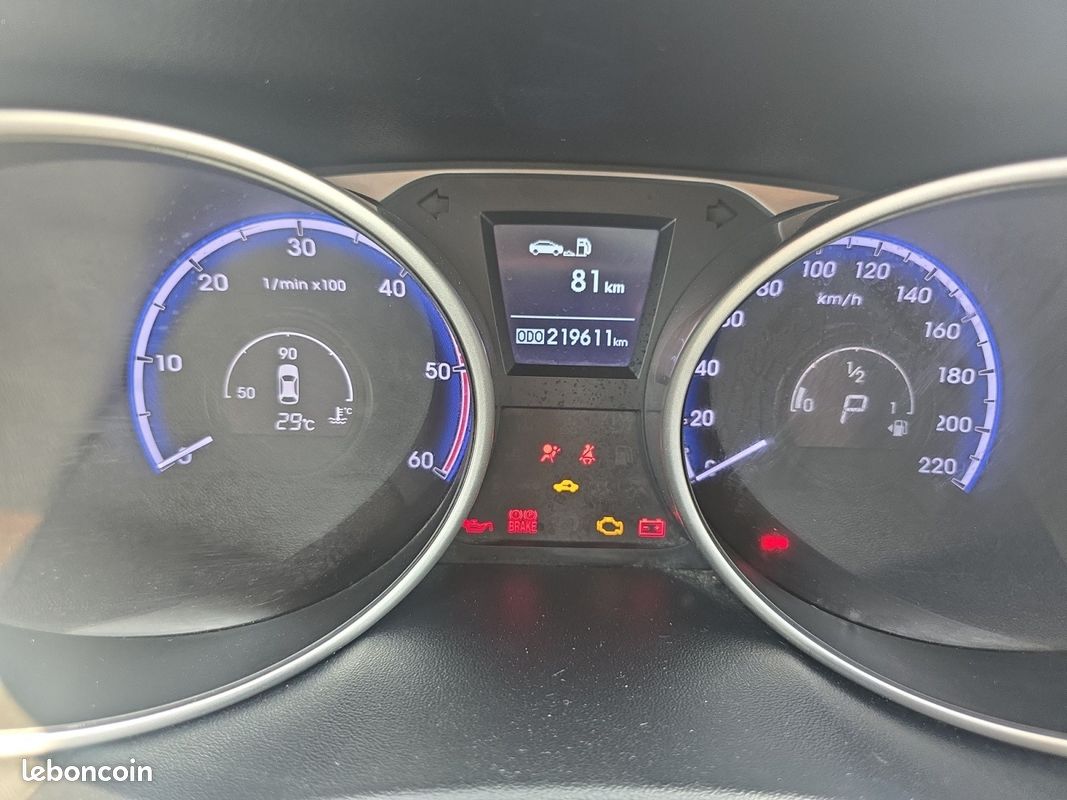 HYUNDAI ix35 CRDi 184 4WD Pack Premium A 2.0 (image 14)