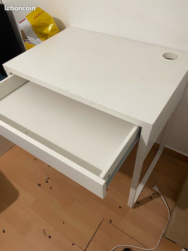 Petit bureau blanc avec tiroir – Idéal télétravail ou étudiant (image 3)