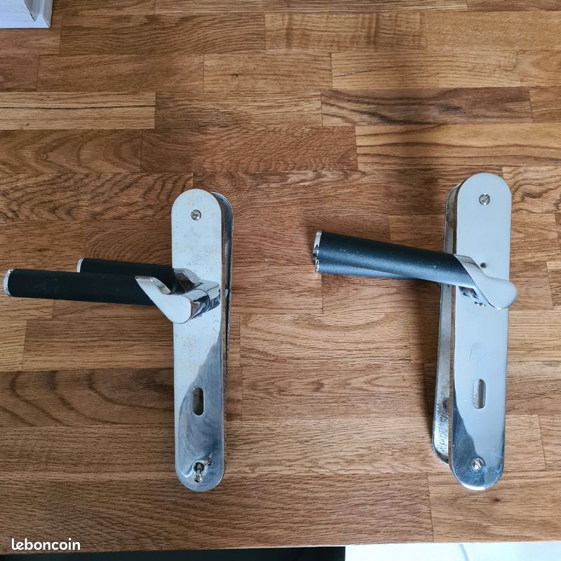 Lot de 2 Poignets de Porte (image 1)