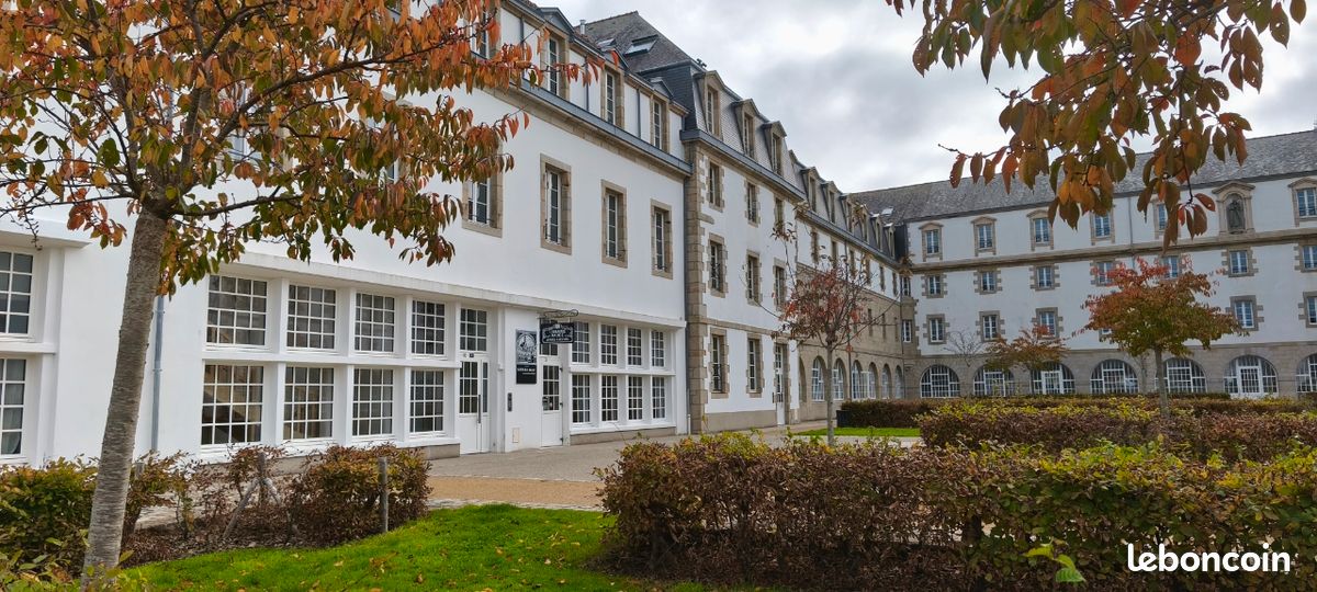 Appartement 2 pièces 45 m² · à Pont-Croix · 45 m² · 650 €/mois