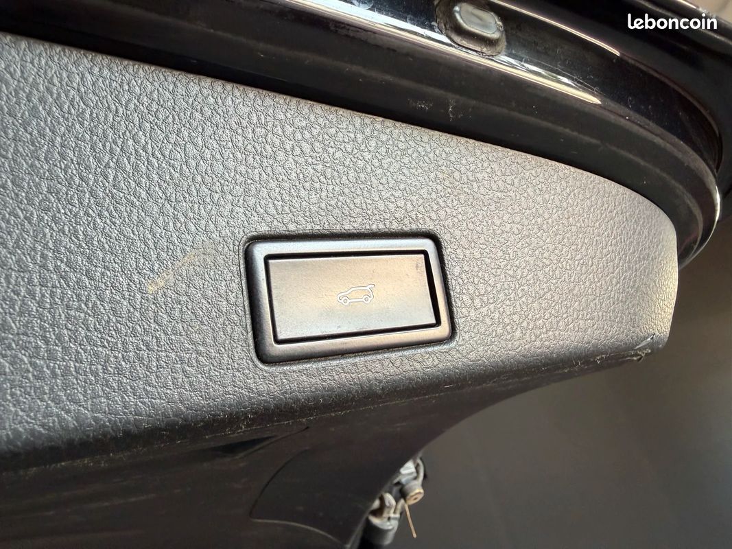 Volkswagen TOUAREG 3.0 V6 TDI 262 CH TIPTRONIC 8 4 Motion R-LINE (image 41)