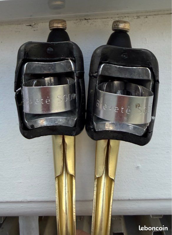 PAIRE D' ÉTRIERS + LEVIERS DE FREINS MAFAC COMPETITION GOLD