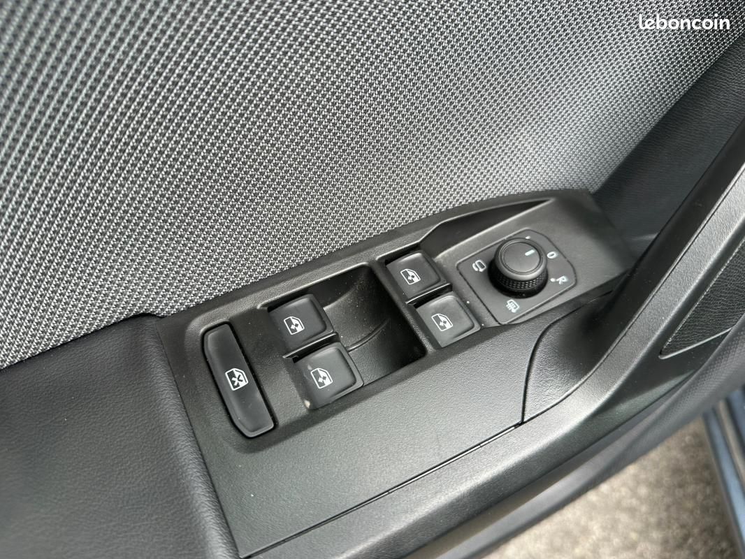 Seat Leon 2.0 TDI 115 BVM6 Business (image 9)