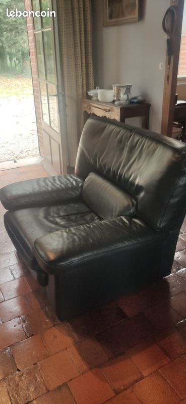 Fauteuil en cuir (image 1)