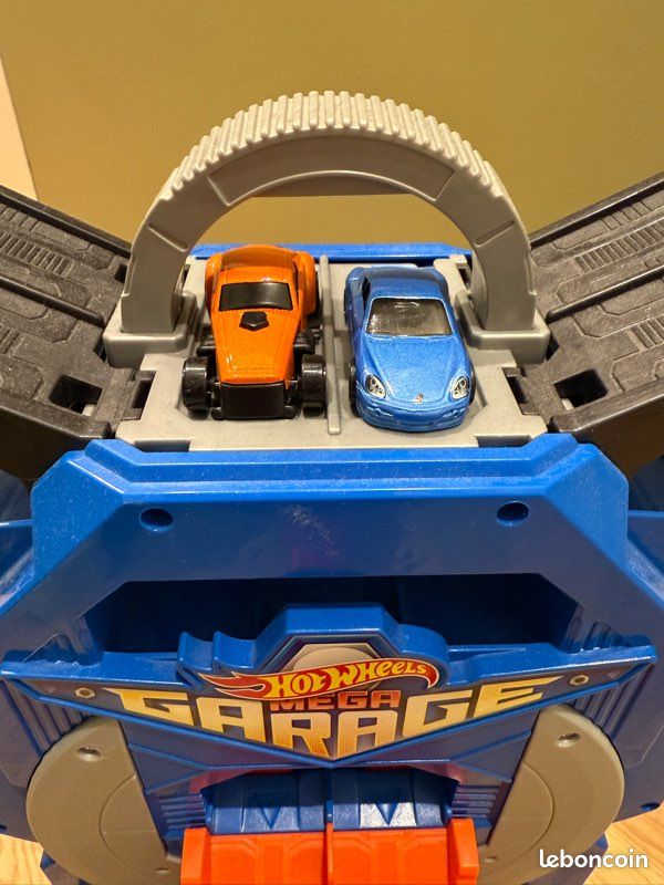 Mega garage Hot Wheels city (image 4)