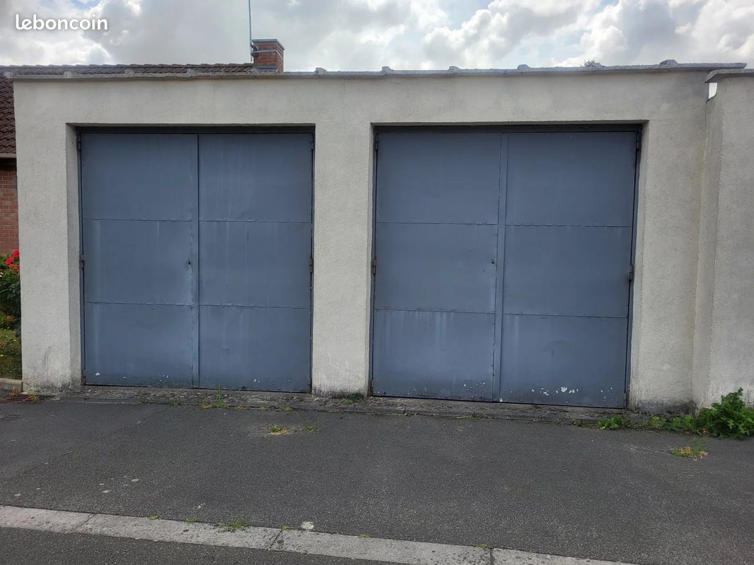 Parking 1 pièce 35 m² · à Lys-lez-Lannoy · 35 m² · 35 000 €