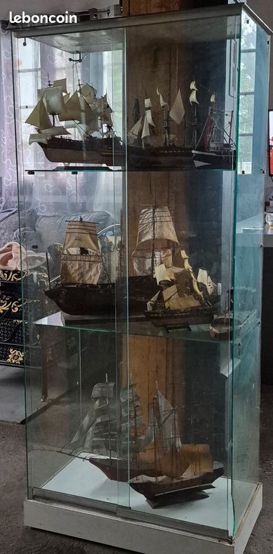 Vitrine bateau (image 3)