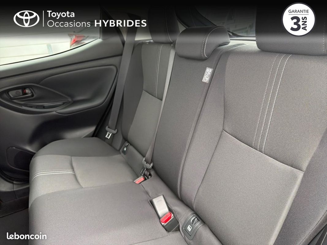 Toyota Yaris 116h Design 5p MY26 (image 11)