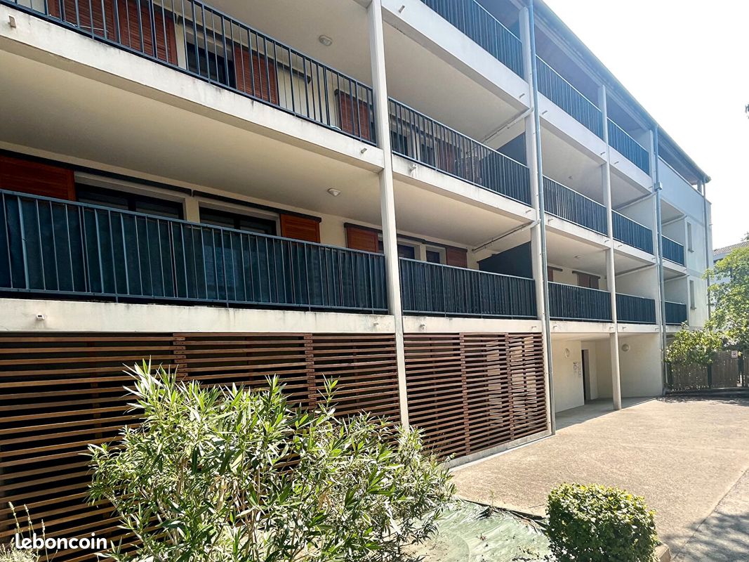 Appartement 3 pièces 62 m² · à Blagnac · 62 m² · 827 €