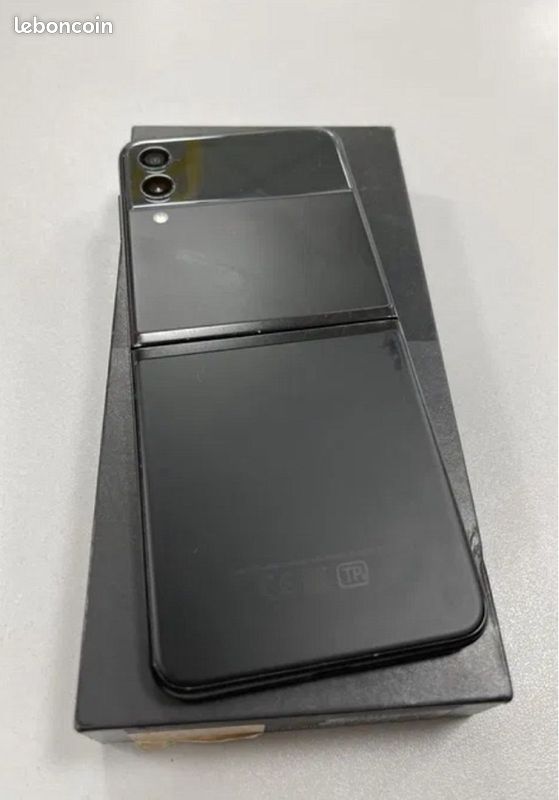 Samsung Galaxy Zflip3 5G / 256 GB (image 2)