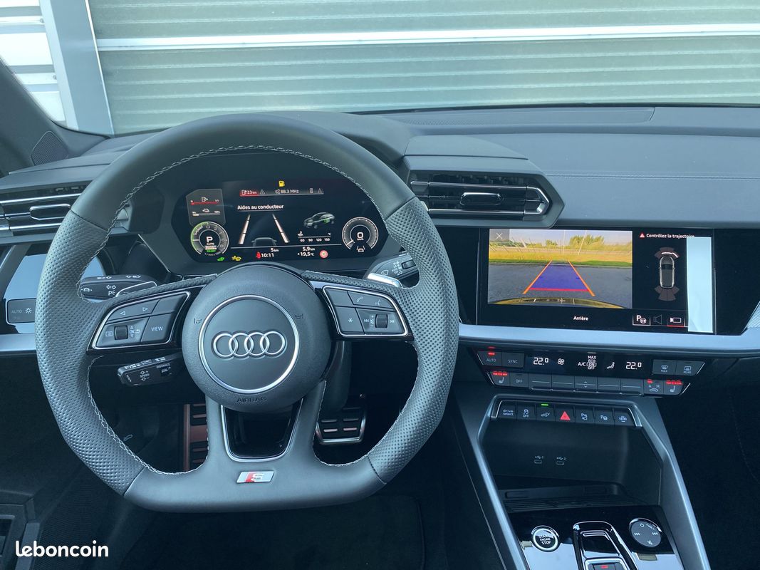AUDI A3 Allstreet 40 TFSI e Hybride rechargeable 204 S tronic 6 Avus (image 15)