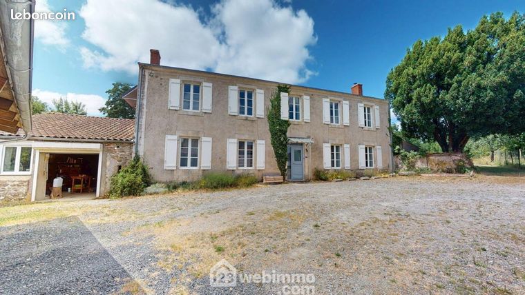 Maison 11 pièces 286 m²