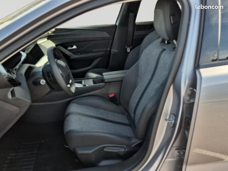 Peugeot 408 PHEV 225ch Allure Pack e-EAT8 (image 12)