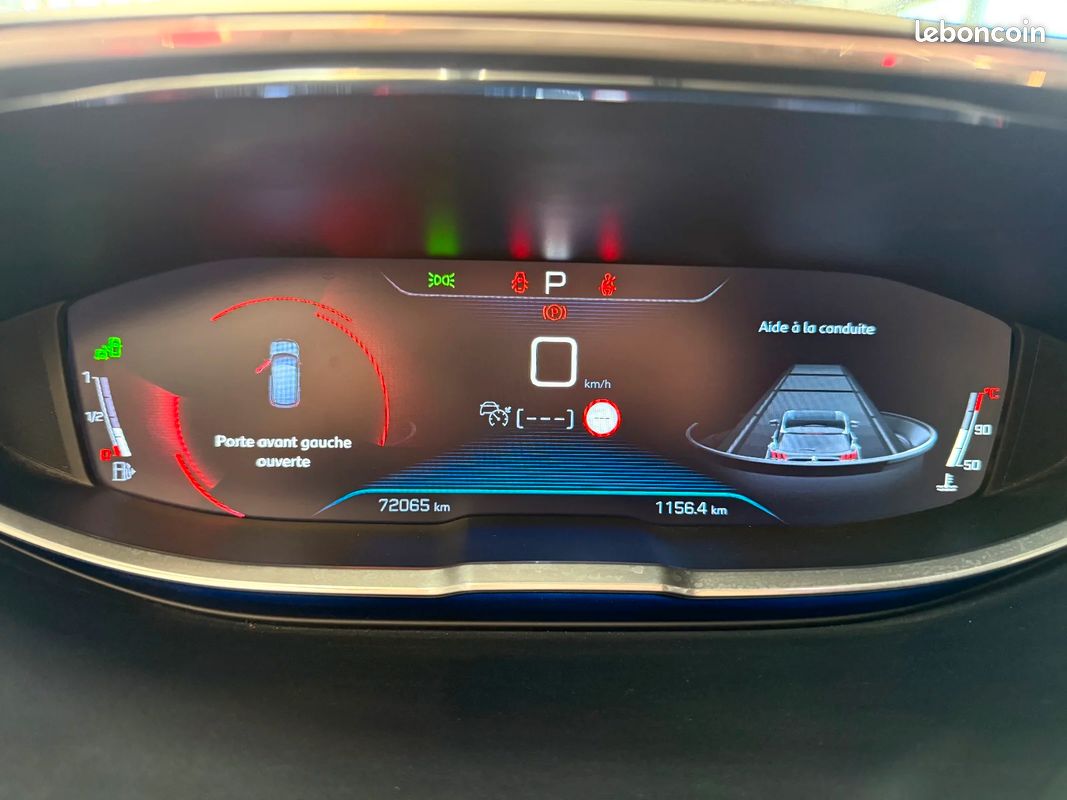 PEUGEOT 3008 165ch GT Line MOTEUR A CHAINE/ Toit ouvrant/ Sièges cuir/Apple Carplay 16880 (image 23)