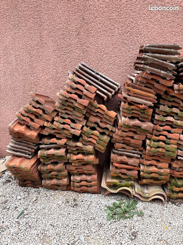 Lot de 250 tuiles (20 x 40) – état moyen – idéal rénovation ou dépendance (image 2)