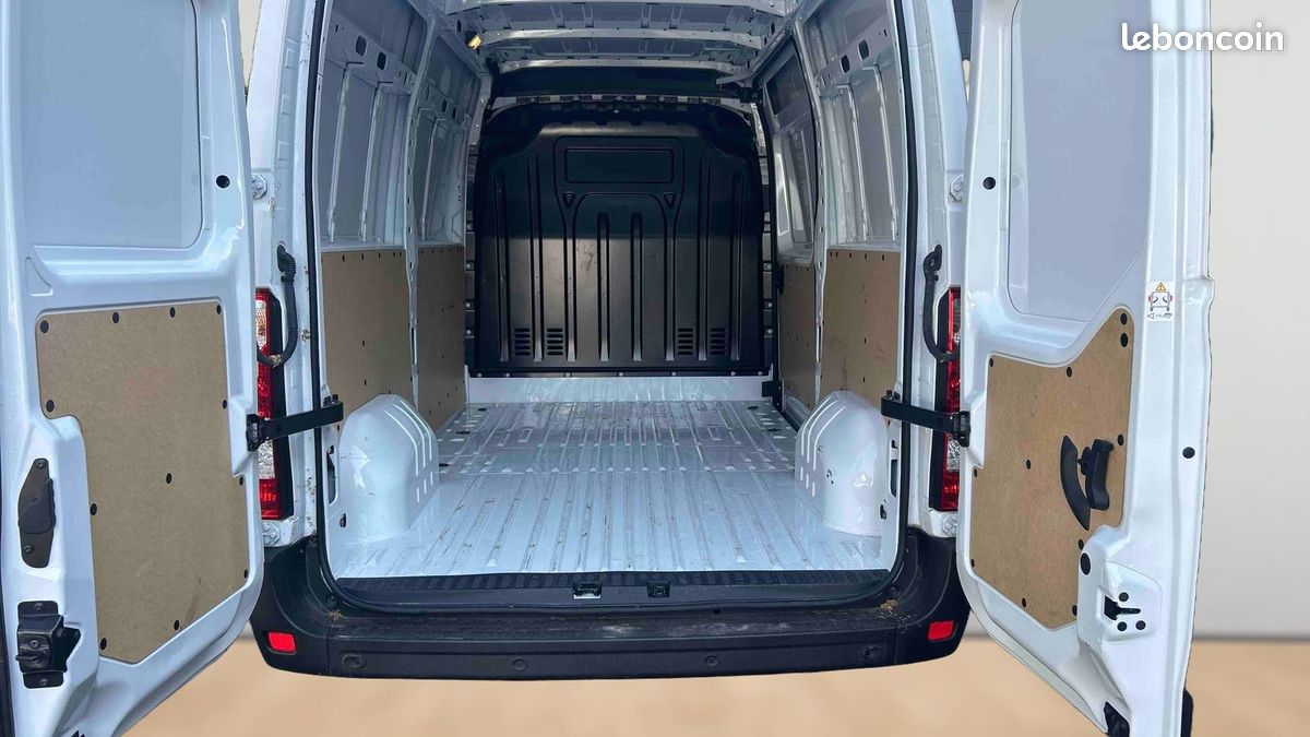 Nissan interstar fourgon l2h2 3t3 2.3 dci 150 s/s n-connecta (image 17)