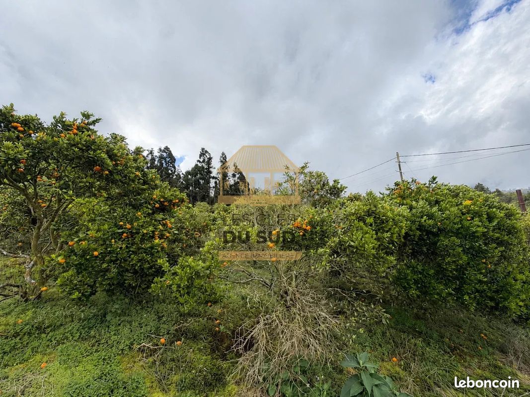 Terrain 438 m² · à Saint-Joseph · 438 m² · 70 000 €