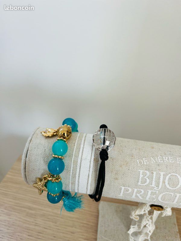 Lot De Bracelets Rigides Fantaisie Multicolores - Occasion