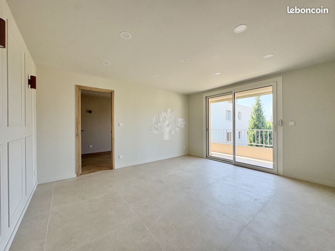 Appartement 3 pièces 55 m² · à Six-Fours-les-Plages · 55 m² · 420 000 €