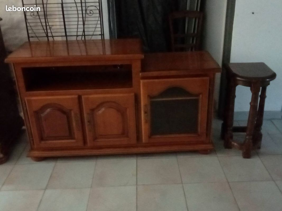 A vendre meuble salle a mangé table et chaises (image 4)