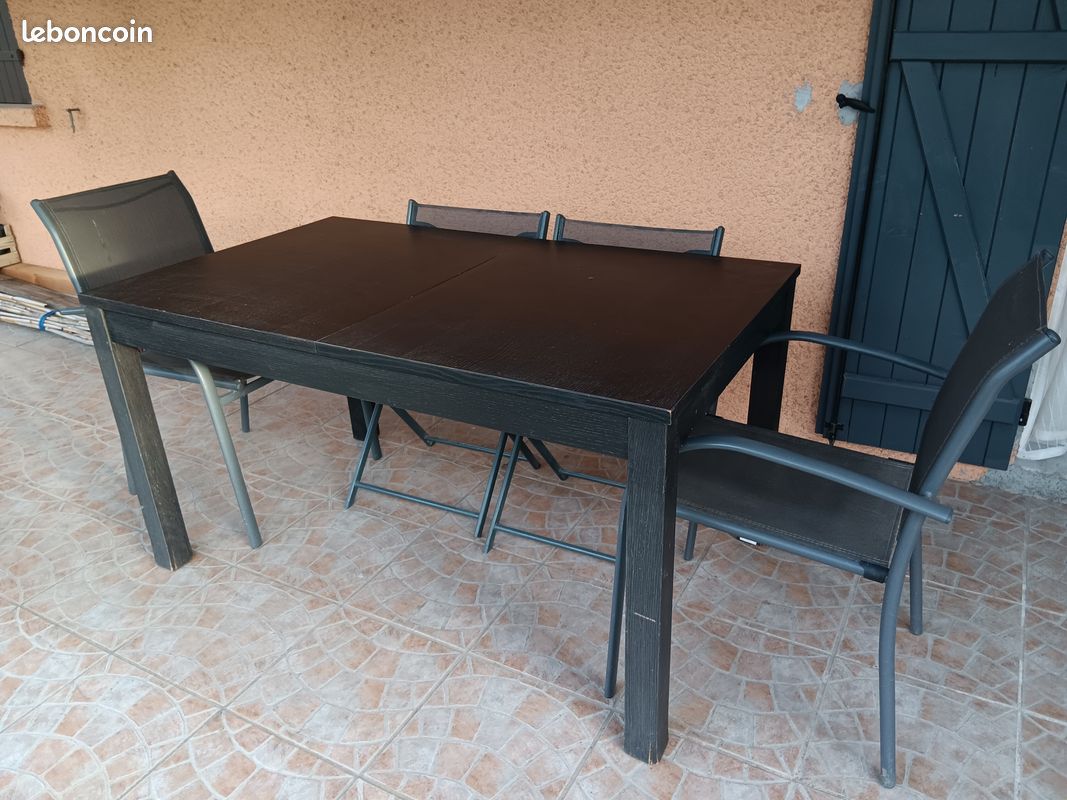 Table extensible à 2 rallonges pour 6 à 10 personnes (image 1)