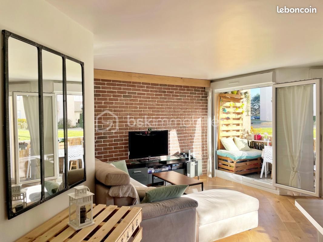 Appartement 3 pièces 75 m² · à Montigny-le-Bretonneux · 75 m² · 263 000 €