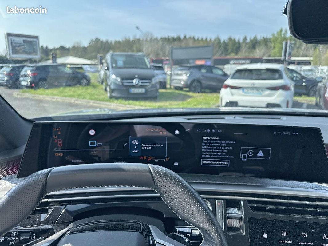 PEUGEOT 3008 1.2 hybrid 145 gt e-dcs6 (image 23)