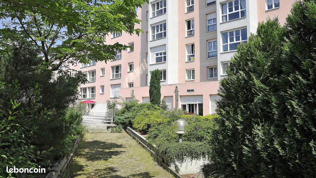 Appartement 1 pièce 15 m² · à Saint-Étienne · 15 m² · 46 488 €