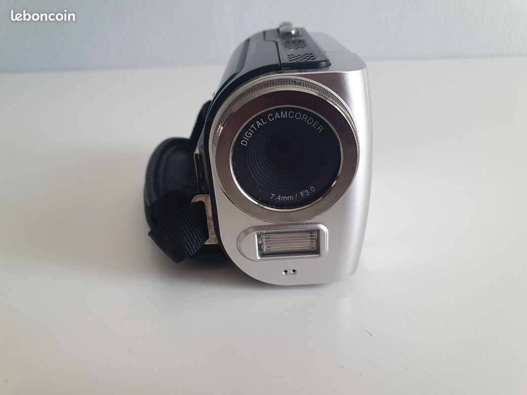 Caméscope Numérique Aiptek XL2 – Full HD 1080p – Portable – Neuf Sous Blister