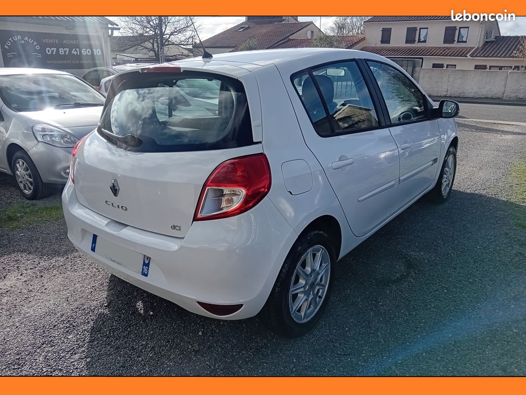 Renault Clio 3 restylée 1.5 DCi 90cv Expression Clim -04cv- 209 000 Kms (image 3)