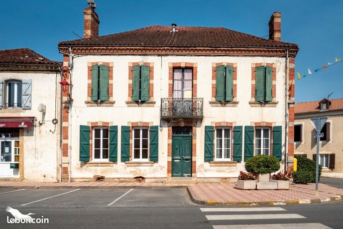 Maison 5 pièces 234 m²