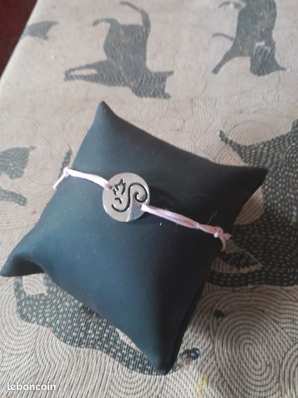 Joli bracelet (image 1)