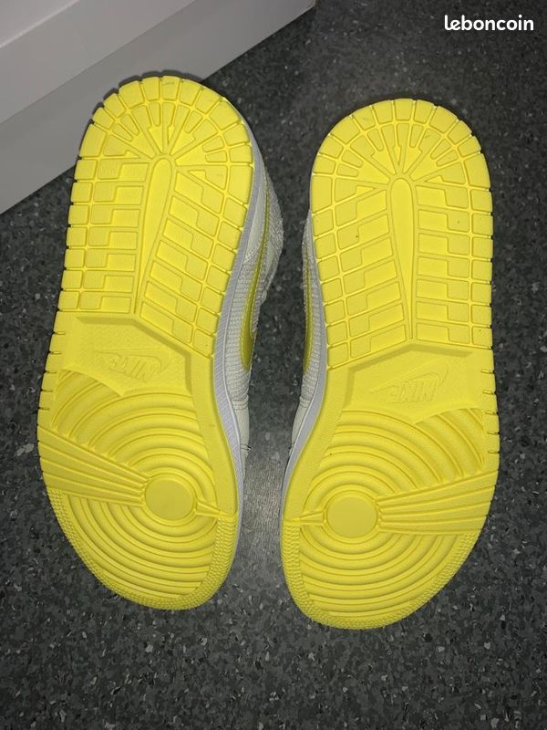 Jordan 1 mid clr ll (image 9)