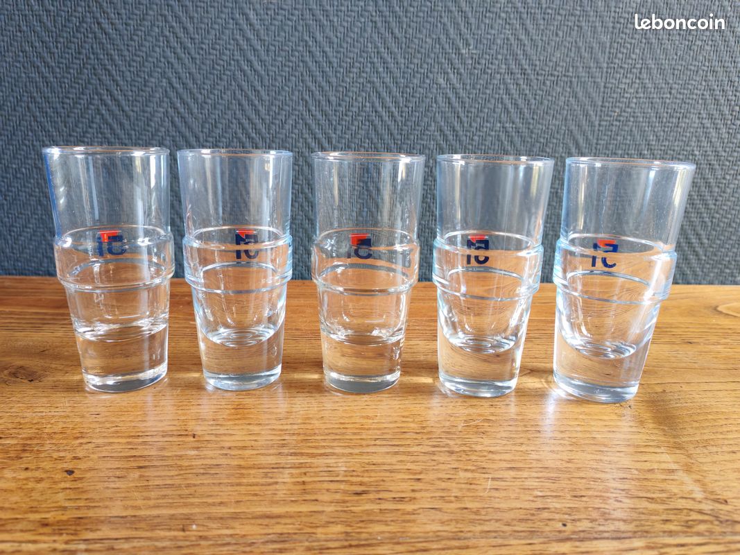 Verre apéritif cristal Saint Louis, modèle diamant - Acolytes Antique